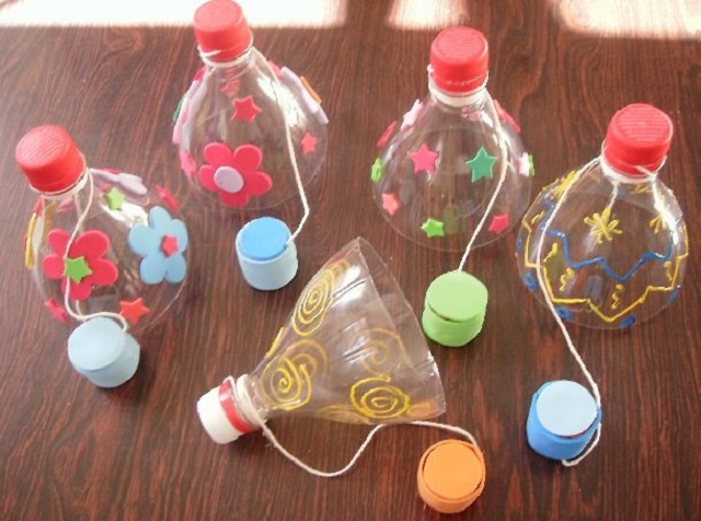 Ideias de jogos, brinquedos e recursos com materiais recicláveis